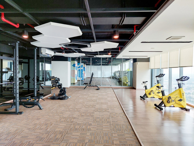 Fitness facility, Cozy And Relaxing Studio At Apartment Bintaro Embarcadero, Tangerang