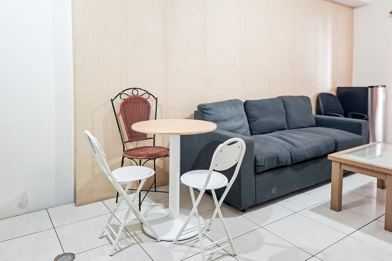 Interior 3, Charming And Enjoyable Stay 2Br At Apartment Great Western, Tangerang