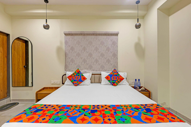 Bedroom 5, Fabhotel Elixir Inn, Surat