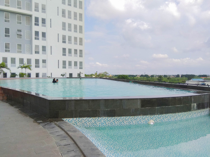 Pool, Comfy And Compact Studio At Patraland Urbano Apartment, Bekasi