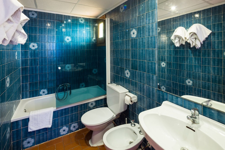 Bathroom, Apartamentos Arlanza - Adults Only, Baleares