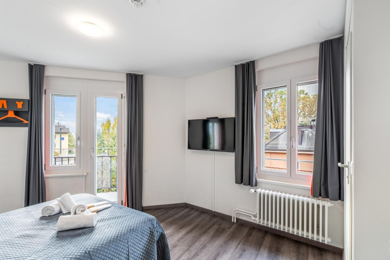 Bedroom, easyHotel Zurich West, Zürich