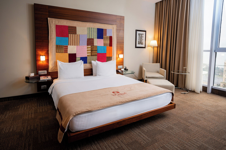 Bedroom 3, The Landmark Hotel, Baku