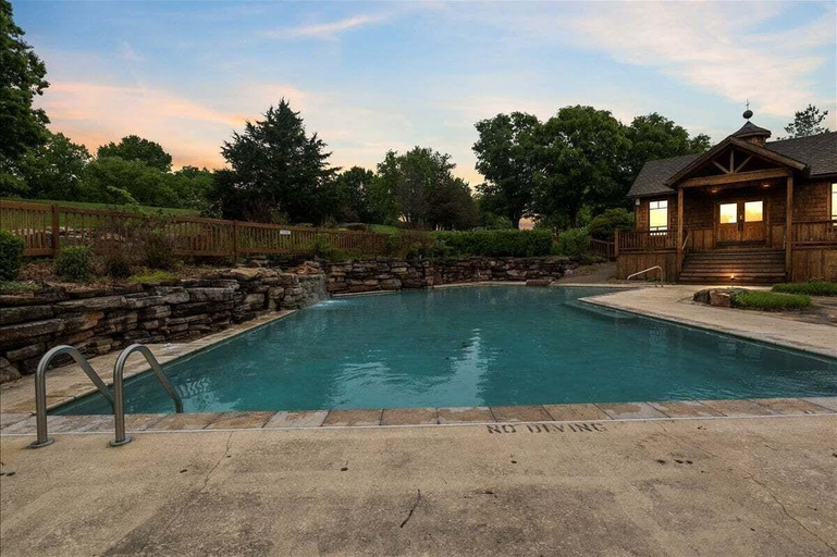 Pool 2, Fairway Retreat, Camden