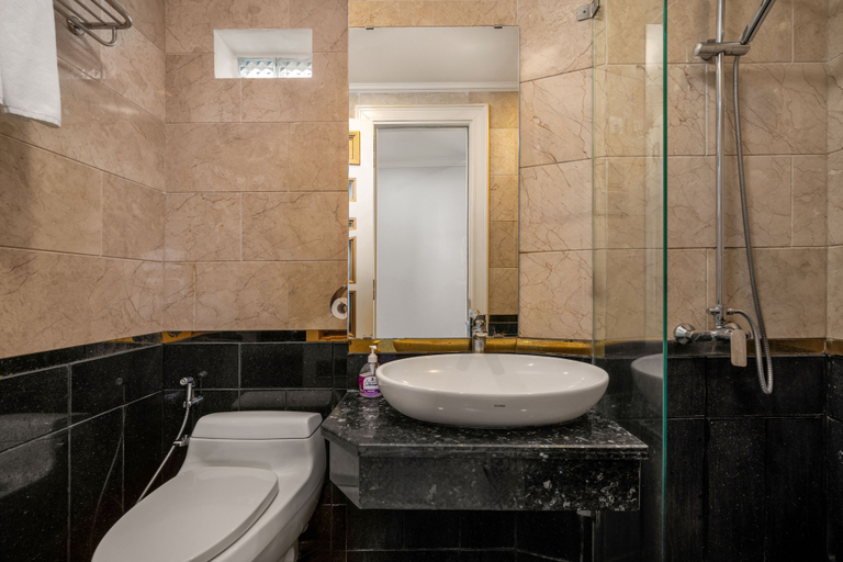 Bathroom 4, Rung Huong Apartment, Da Nang