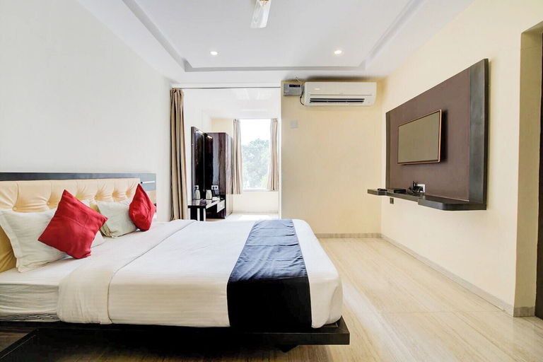Bedroom 4, Hotel Saffron Suites, Pashchimi Singhbhum