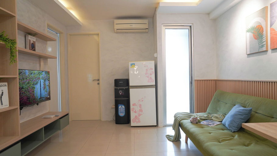 Living room 5, Pleasant White 3Br At Bassura City Apartment, East Jakarta