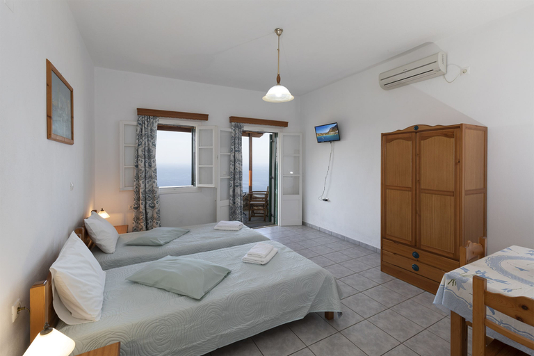 Room 2, Spitha Rooms, South Aegean