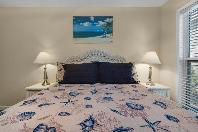 Bedroom 3, Labahia 123, Escambia