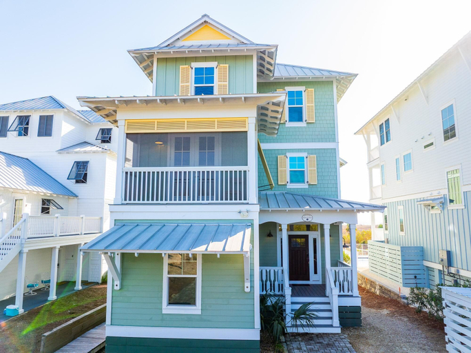 Exterior 2, Southern Charm, Gulf