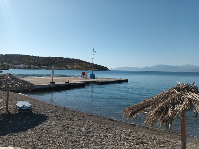 Beach 4, Rooms Romeos, Central Greece