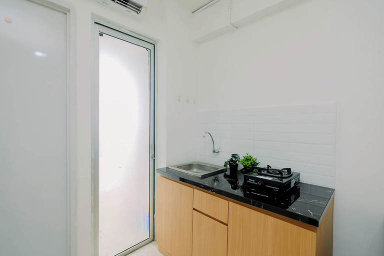 Private kitchen 3, Compact With Minimalist Designed 2Br At Bassura City Apartment, Jakarta Timur