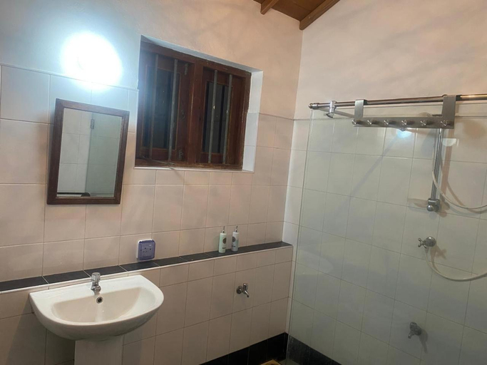 Bathroom, Hidden Garden Tangalle, Tangalle
