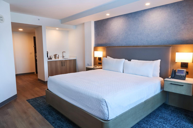 Bedroom 2, Miccosukee Casino Resort, Miami-Dade