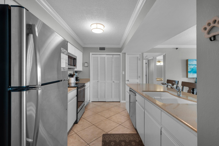 Bathroom 4, Tristan Towers Unit 14D, Escambia