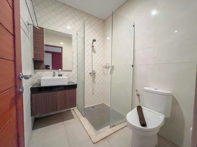 Bathroom 5, Stunning 3Br At Villa Casa De Uli, Badung