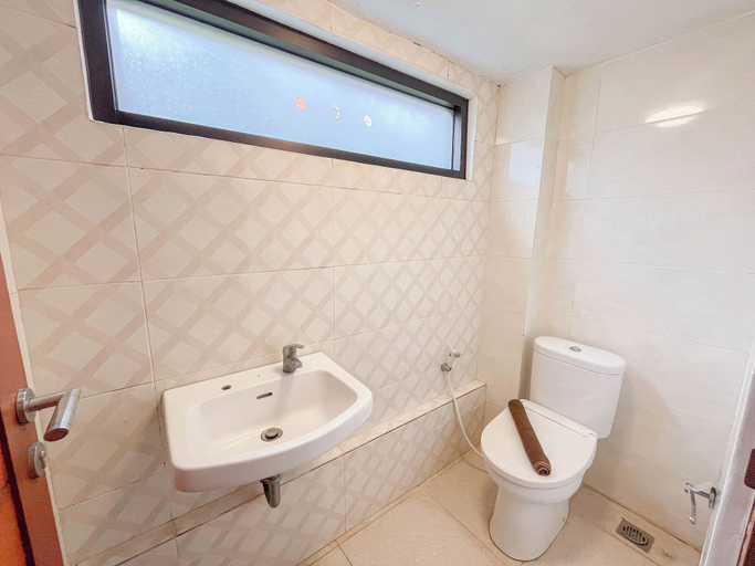 Bathroom 4, Homey And Magnificent 3Br At Villa Casa De Uli, Badung