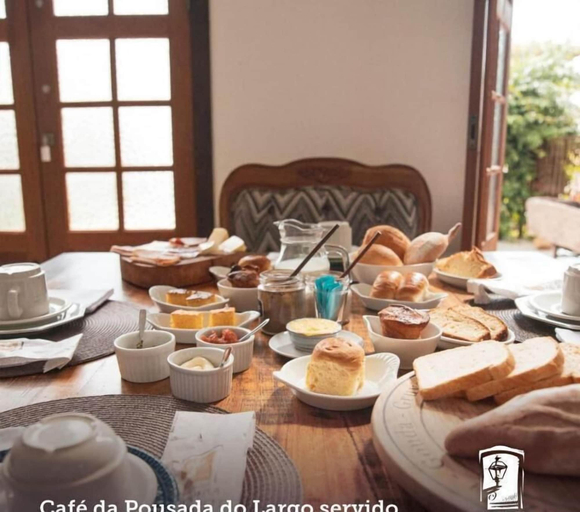 Food & Drinks