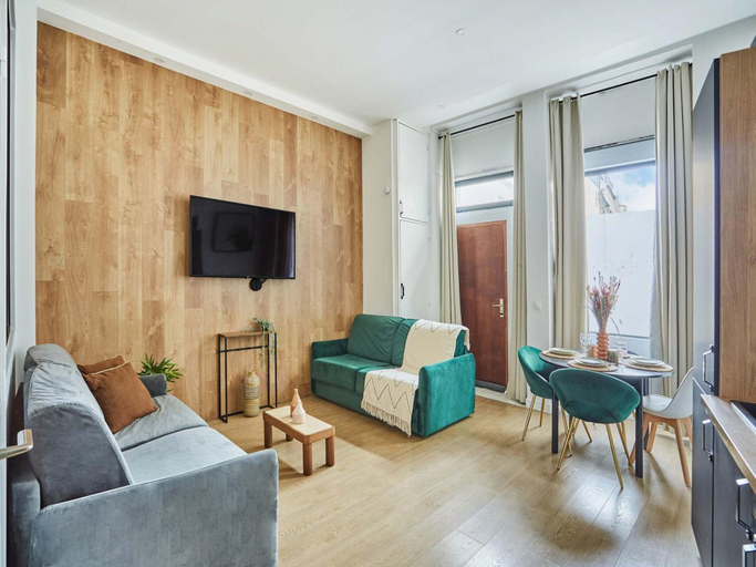 4, Superb apartment  Le Marais, Paris