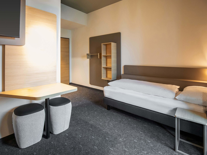 Room 3, B&B Hotel Würzburg-Altstadt, Würzburg