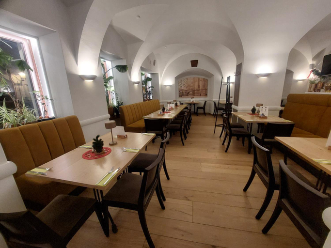 Food & Drinks 5, Hotel Schwibbogen Gorlitz Altstadt, Görlitz