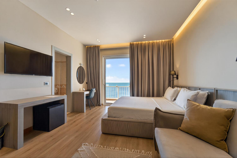 Bedroom 3, Aragosta Hotel, Durrësit