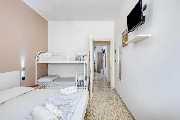Room 3, Il Comandante, Lecce