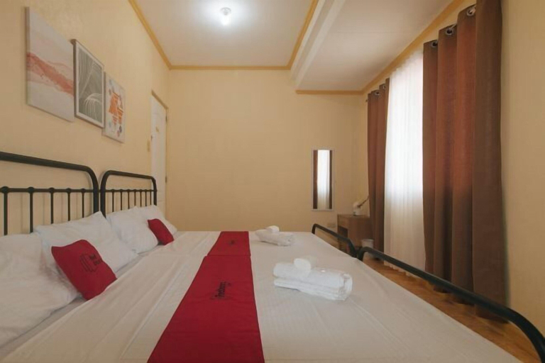 Bedroom 4, RedDoorz @ Yssa Ademar near Robinsons Jaro, Iloilo City
