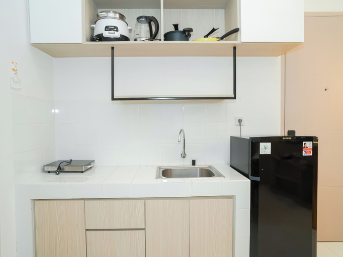 Private kitchen 2, Modern 2Br For 3 Pax At Tokyo Riverside Pik 2 Apartment, Tangerang