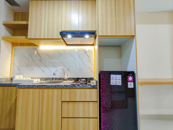 Private kitchen 4, Wood Accents Studio At Grand Dharmahusada Lagoon Apartment, Surabaya