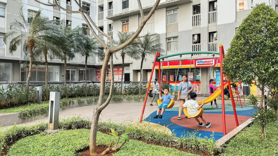 Children's play area - outdoor, Delightful Studio At Apartment Green Bay Pluit, North Jakarta