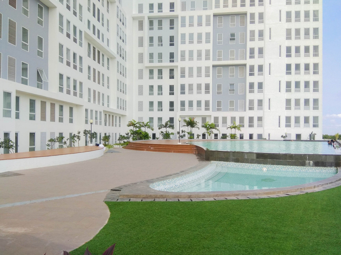 Exterior 2, Comfy And Compact Studio At Patraland Urbano Apartment, Bekasi