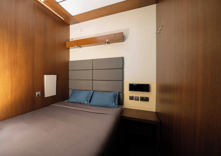 Bedroom 4, Sleepover Terminal 3, Concourse A – formerly sleep ‘n fly, Dubai