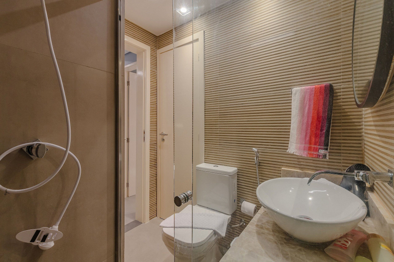 Bathroom 5, Crystal Park #206 - Quadruplo por Carpediem, Aquiraz