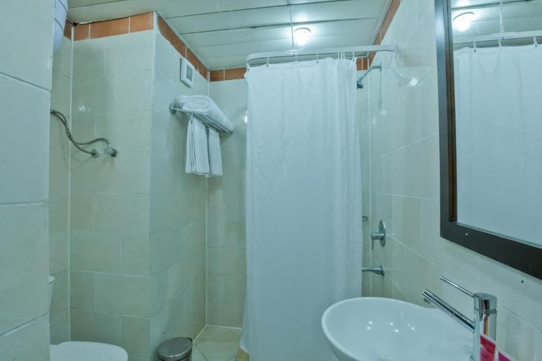 Bathroom, Porto Golf Marina Apartments, El Alamein
