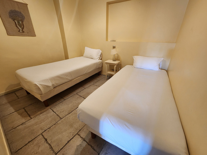 Bedroom 3, Hôtel du Palais des Papes, Vaucluse
