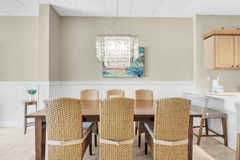 Food & Drinks 5, Sans Souci Unit 405, Escambia