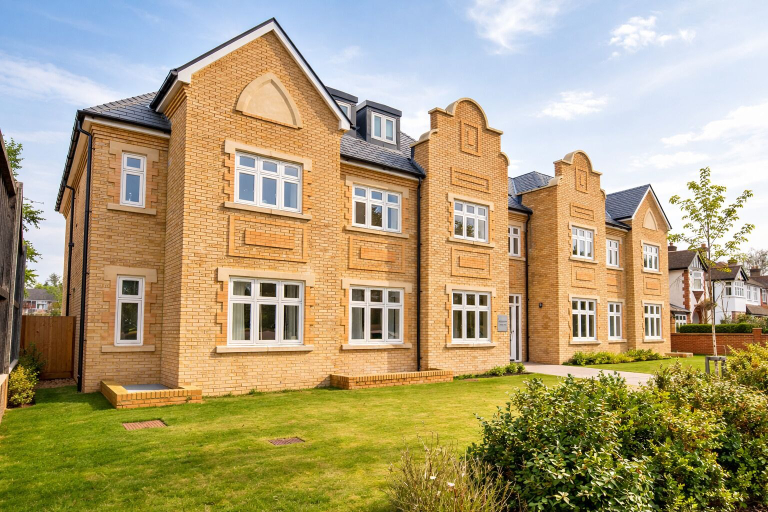 Exterior & Views 2, Roomspace Apartments -Kinnaird Court, Surrey
