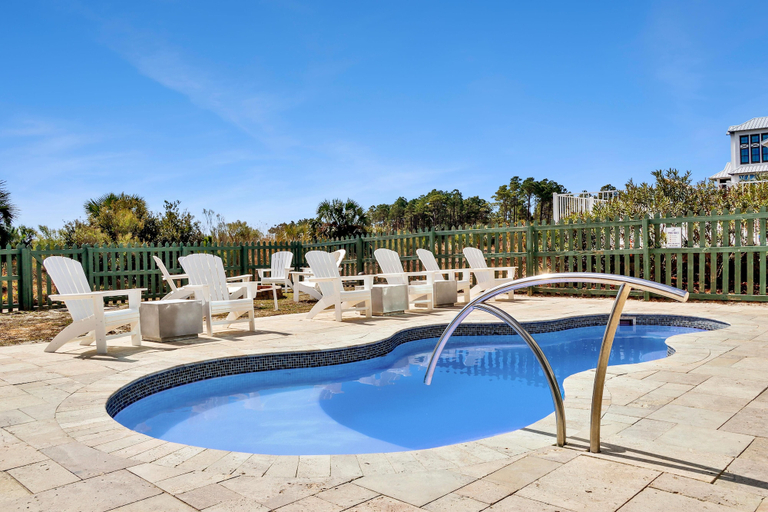Pool 3, Southern Charm, Gulf