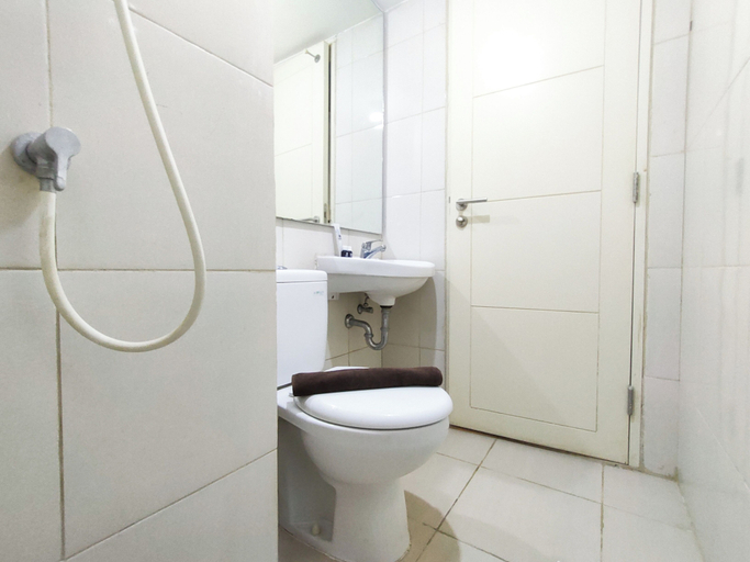 Interior 4, Comfortable And Roomy Studio At Tanglin Supermall Mansion Apartment, Surabaya