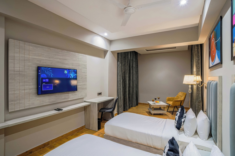 Room 3, Club House Mohali-Chandigarh, Sahibzada Ajit Singh Nagar
