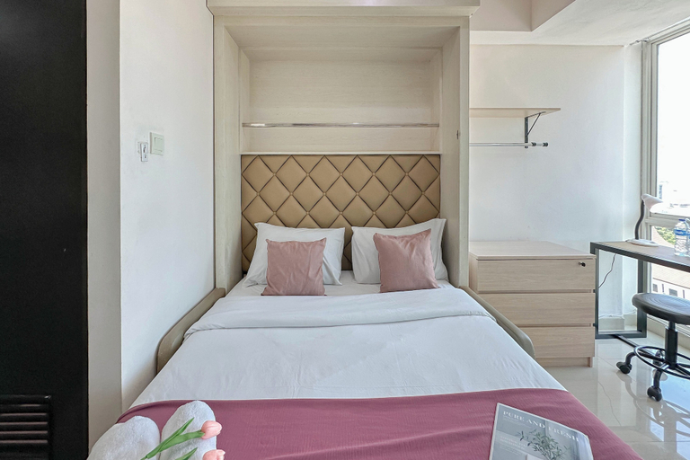 Room 5, Strategic Location Studio At Tamansari Papilio Apartment, Surabaya