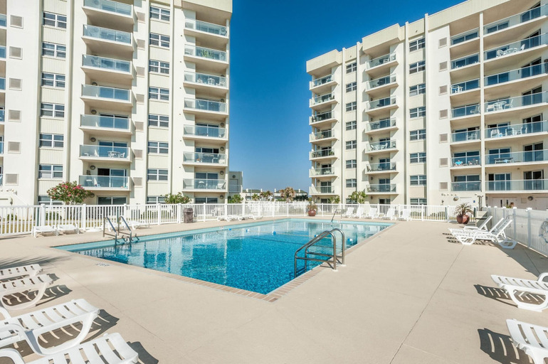 Sport & Beauty 5, Regency Towers 405 West, Escambia