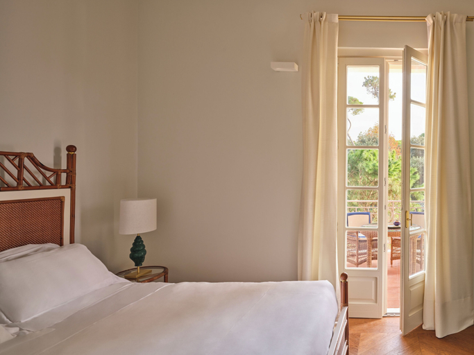 Bedroom 4, Pensione America, Lucca