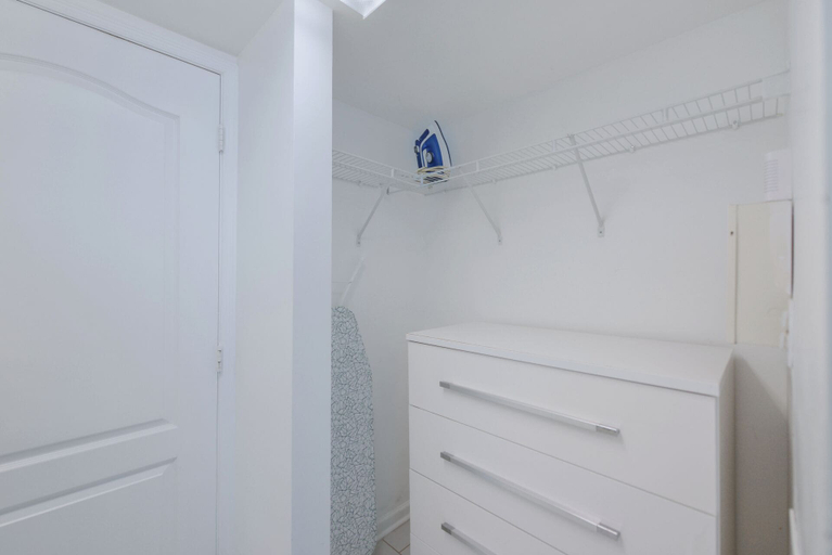 Interior 5, Brickell Bay 2308, Miami-Dade