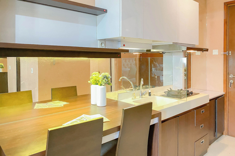 Interior 3, Lovely And Cozy Studio Room At Apartment Signature Park Grande, Jakarta Timur