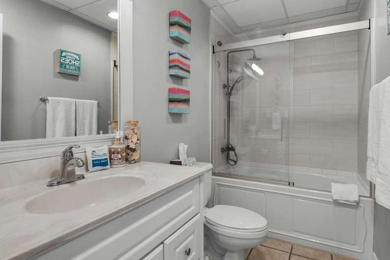 Bathroom 4, Sans Souci Unit 601, Escambia
