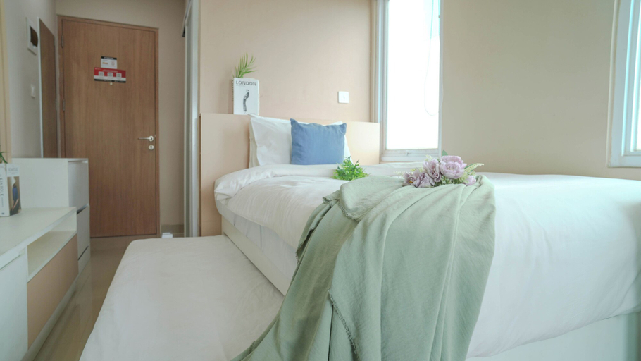 Room 4, Compact And Cozy Studio At B Residence, Tangerang