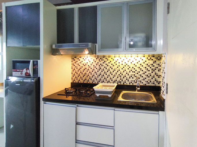 Interior 5, Comfortable And Roomy Studio At Tanglin Supermall Mansion Apartment, Surabaya