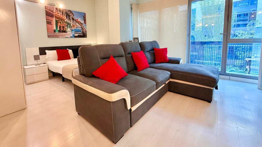 Living area 2, Oshun Estudio Deluxe D312, Madrid
